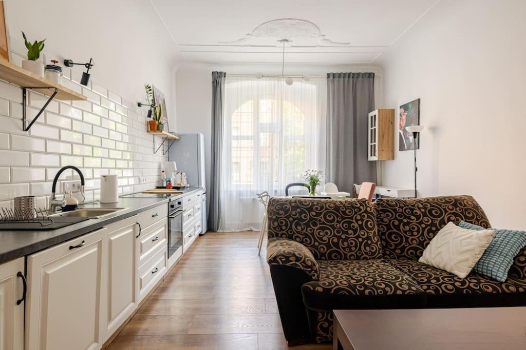 Apartament Rozeta Centrum 6Os 莱格尼察 外观 照片