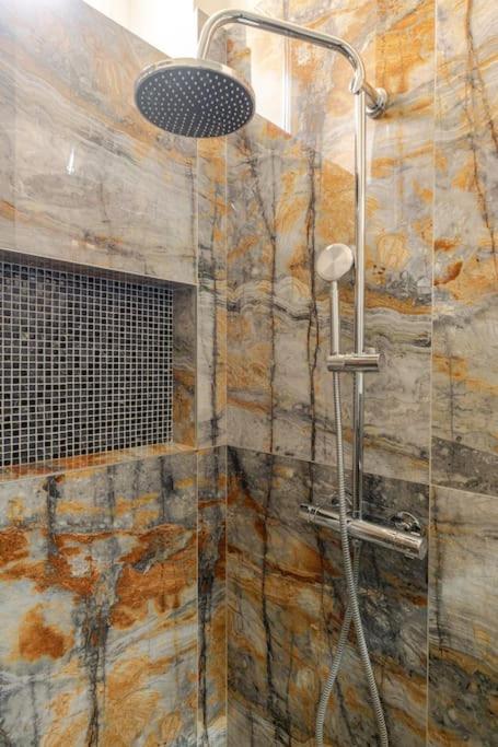 Apartament Rozeta Centrum 6Os 莱格尼察 外观 照片